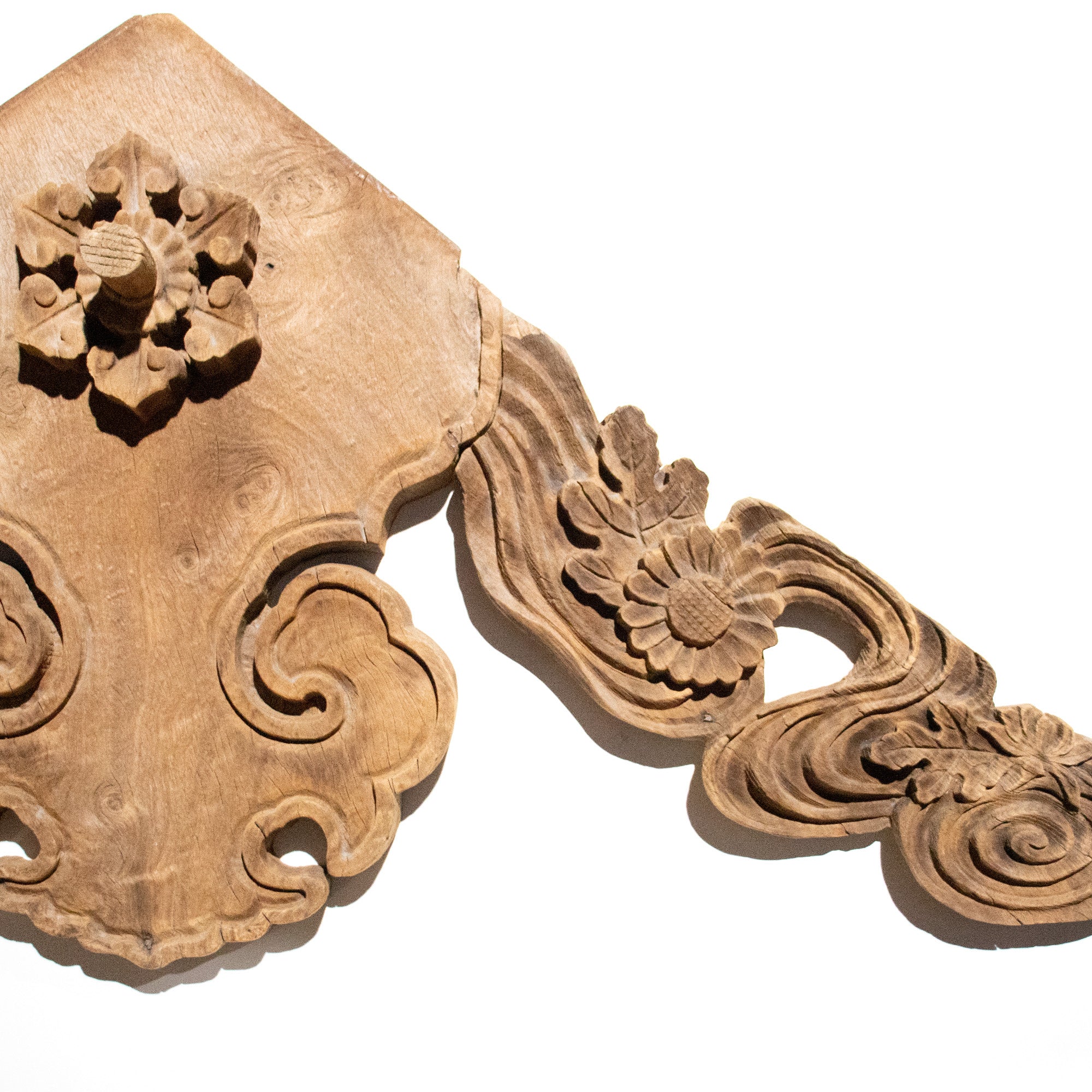 Gegyo Temple Eve Carvings | Edo Period