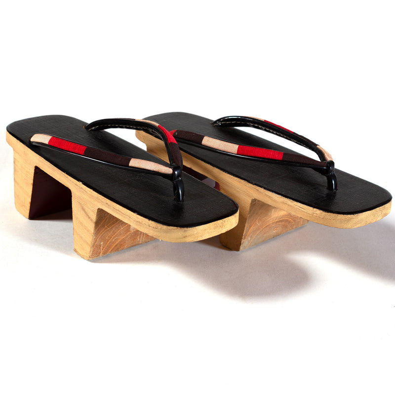 Womans Geta With Lacquerd tops