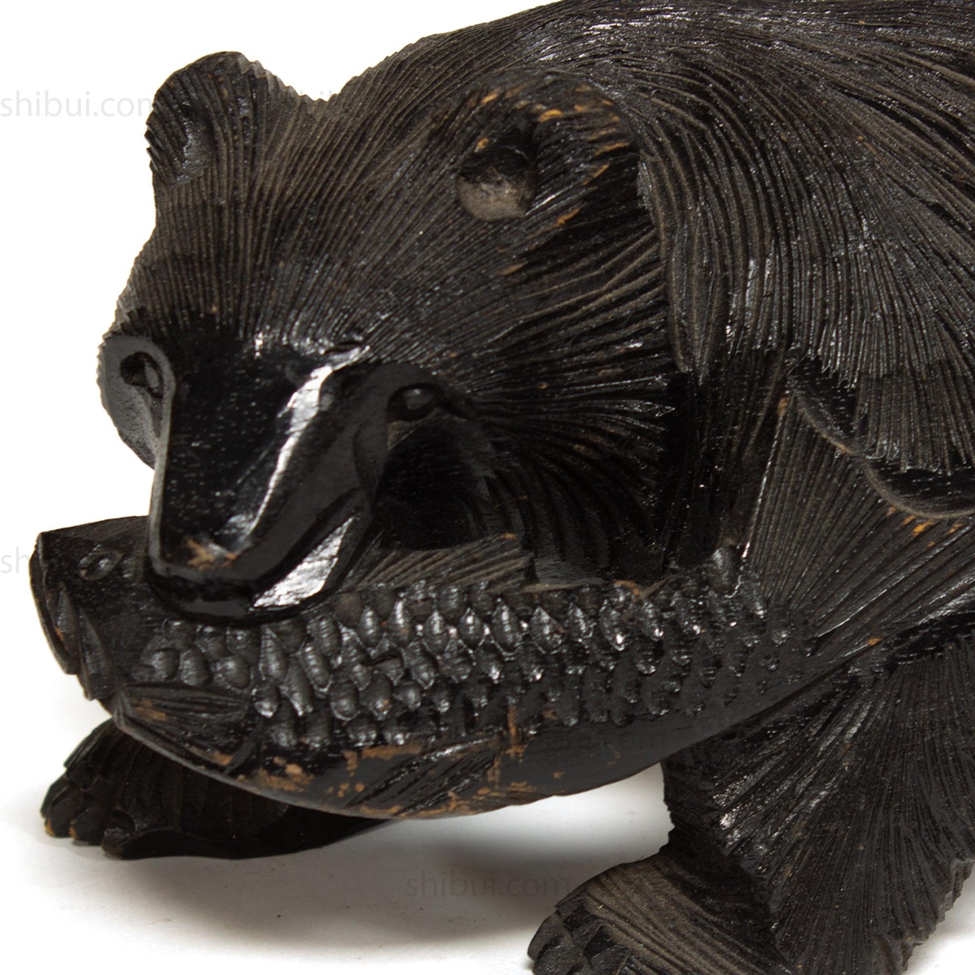 Kibori Kuma | Hand Carved Wood Bear | Japanese Hand Carved Bear with Salmon