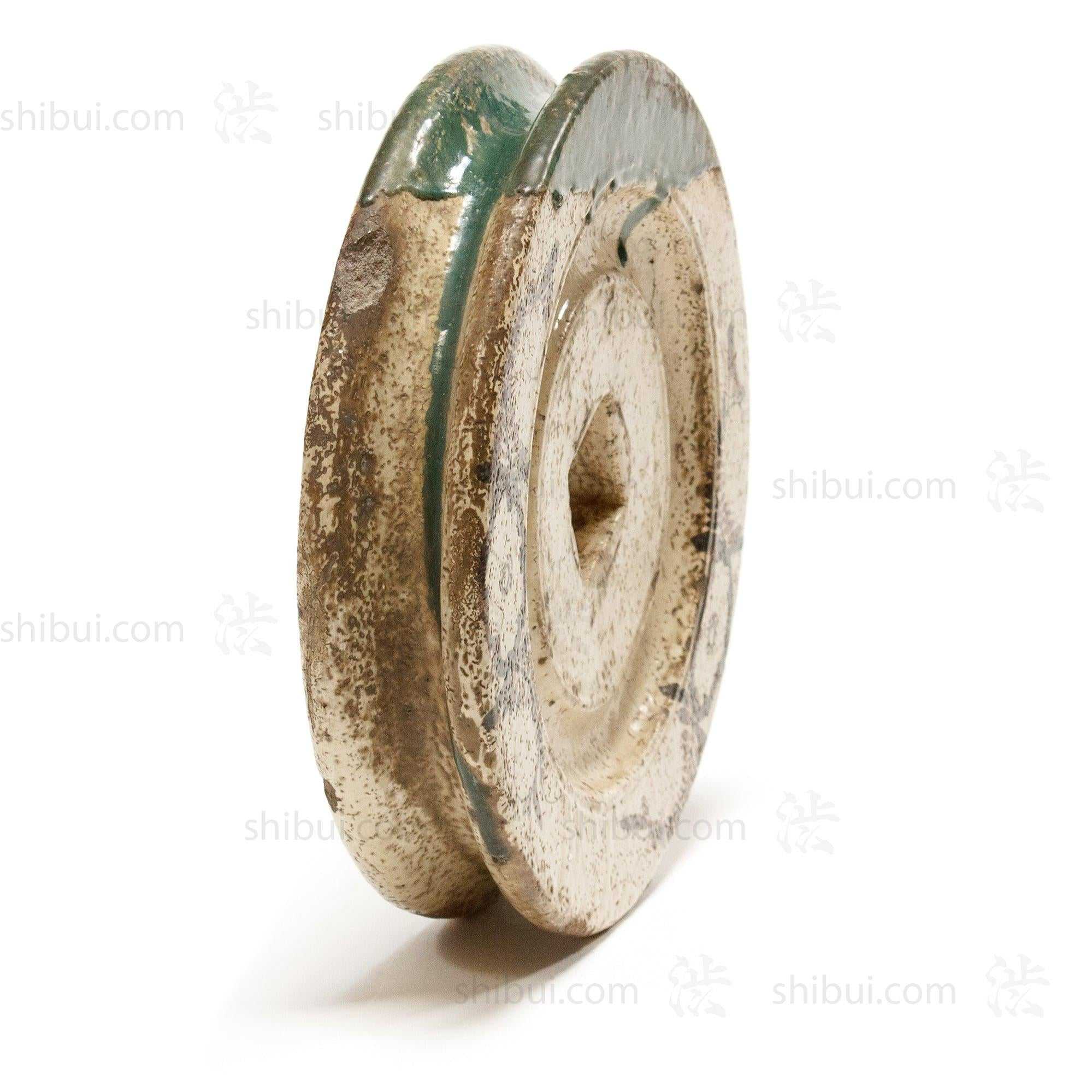 Large Oribe Ceramic Well Pulley