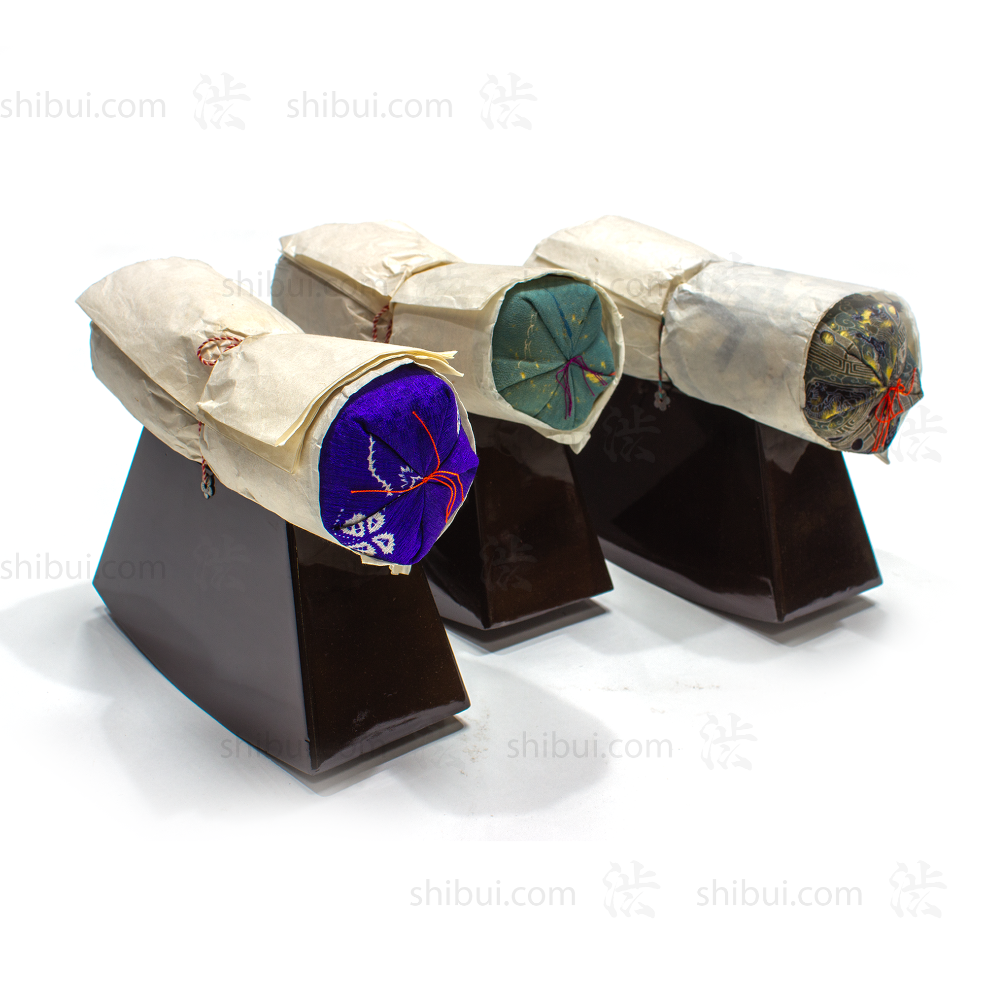 Antique Japanese Hakomakura Box Pillow | Lacquered High Pillow