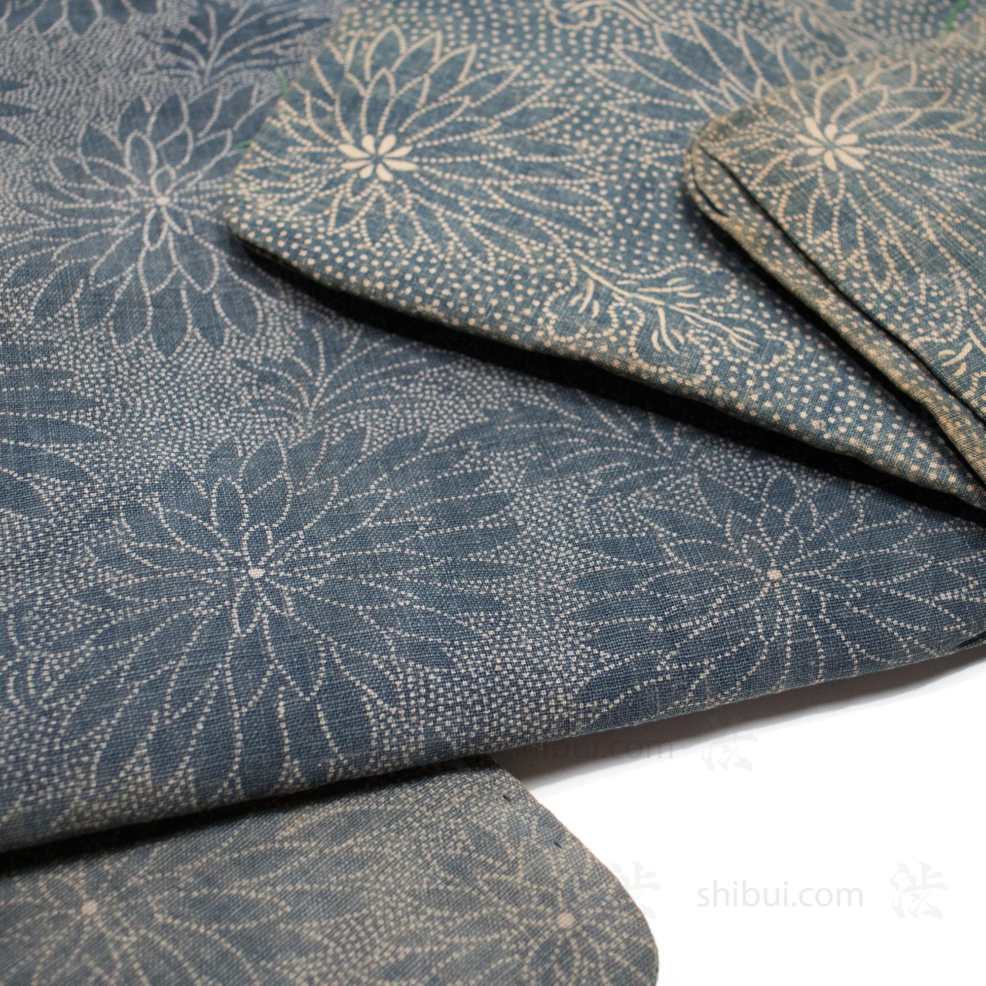 Small Katatzome Zabuton | Japanese Indigo Seat Cushion | Pillow