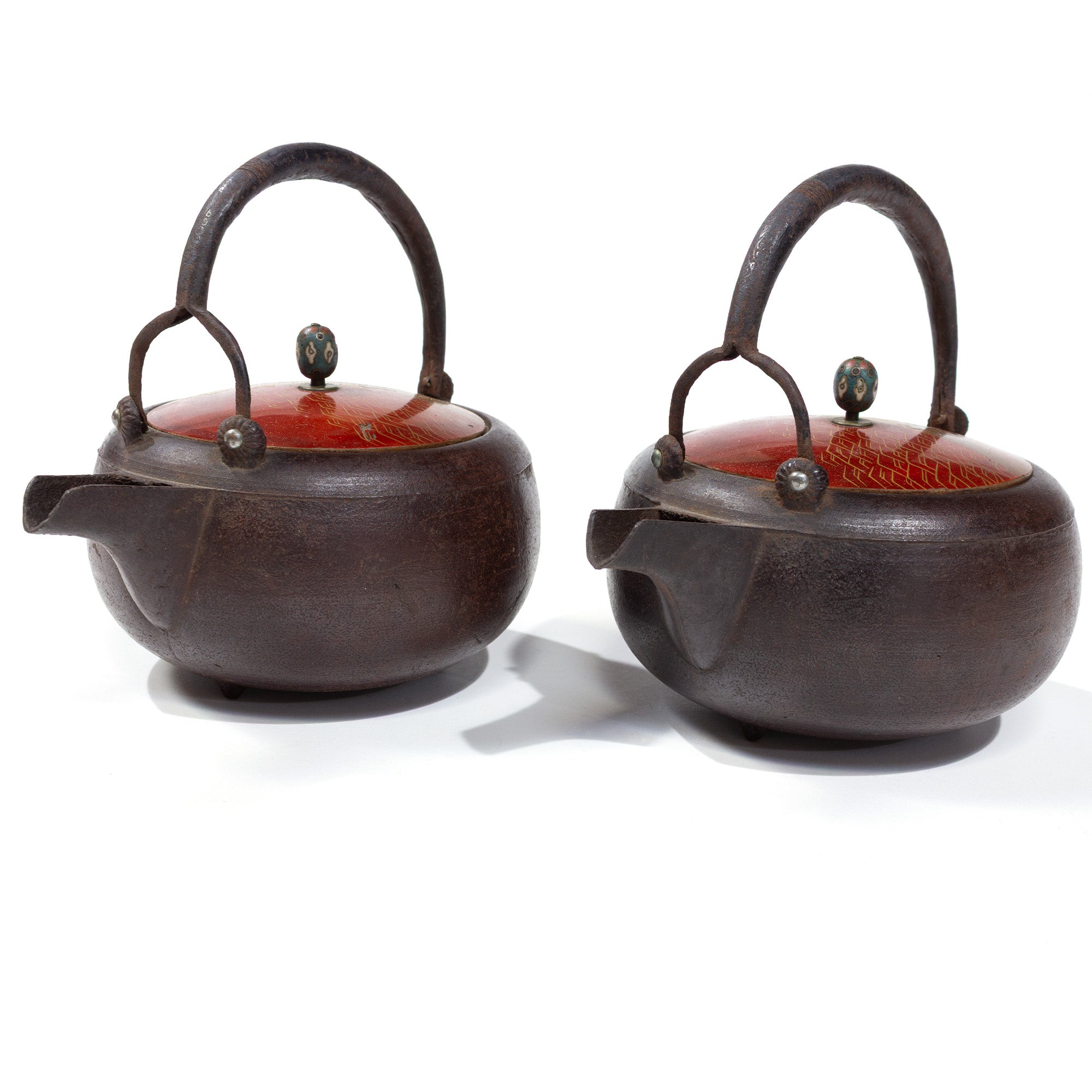 Chōshi | Sake Ewer Pair With Maki-e Lids