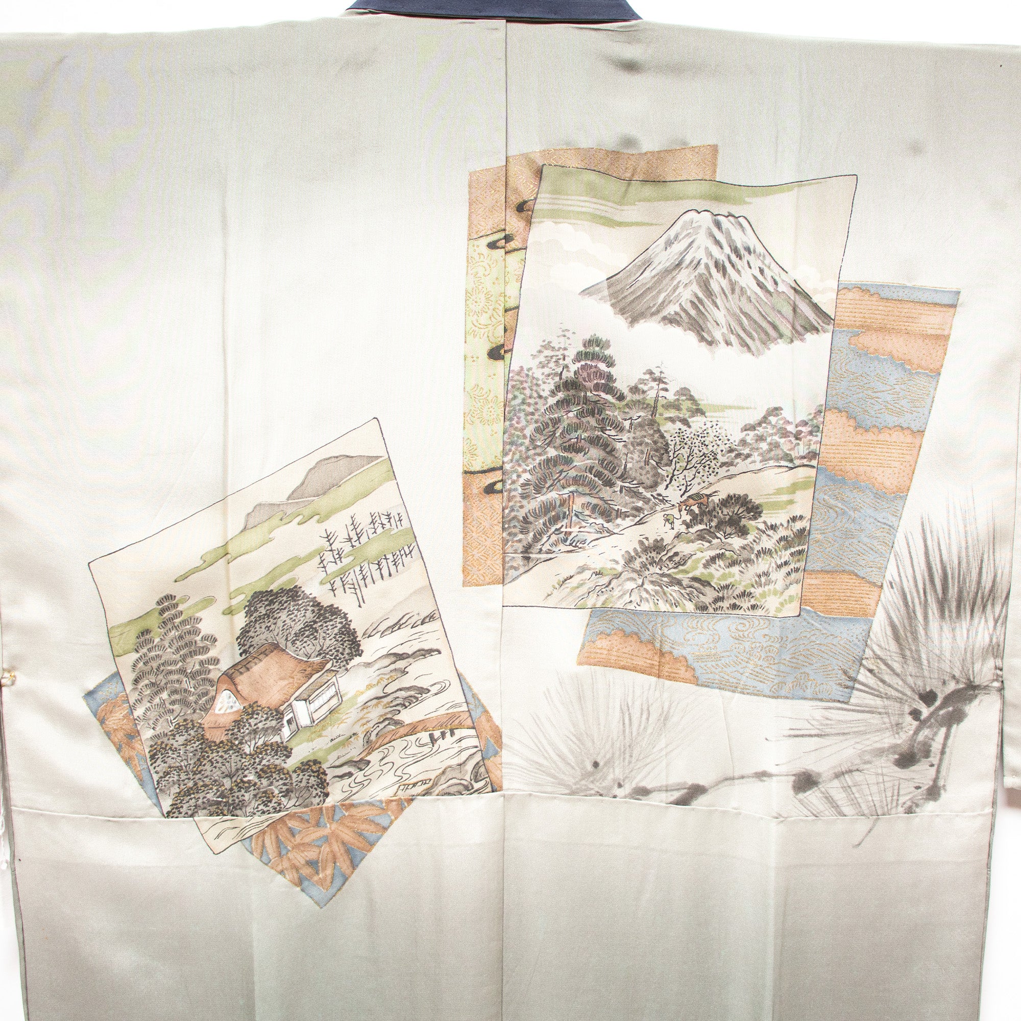 Mens Vintage Silk Nagajuban with Travel Scenes of Japan