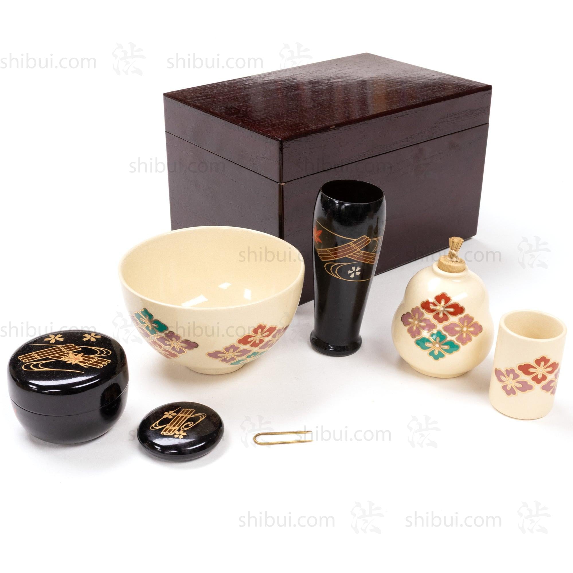 Matcha Travelling Tea Set with Tea Bowl with Lacquered Box