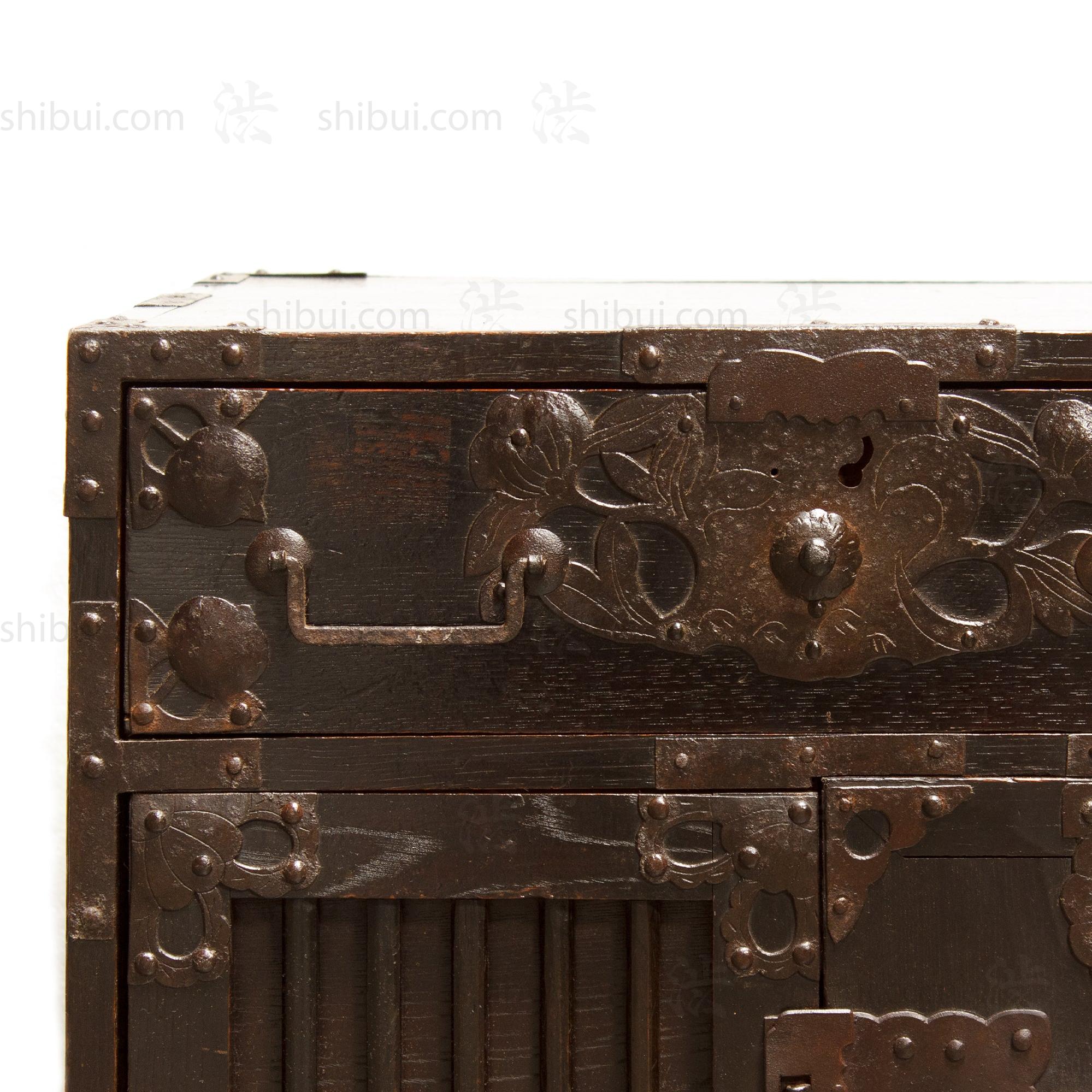 Chobako Funa Dansu - Antique Japanese Captain's Sea Chest from Mikuni