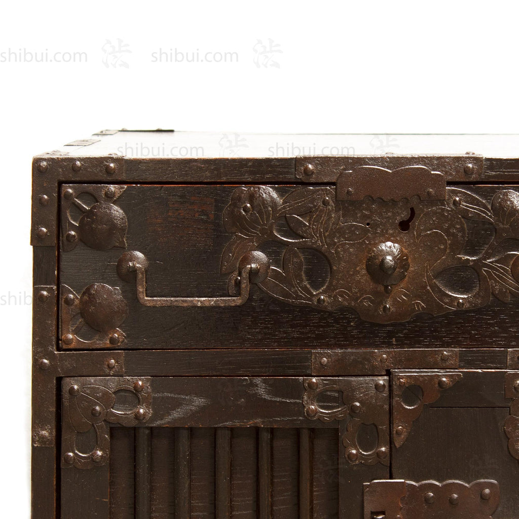 Chobako Funa Dansu - Antique Japanese Captain's Sea Chest from