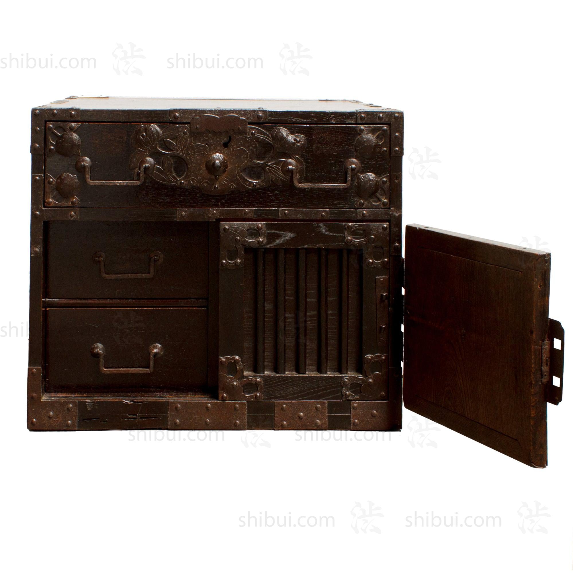 Chobako Funa Dansu - Antique Japanese Captain's Sea Chest from Mikuni