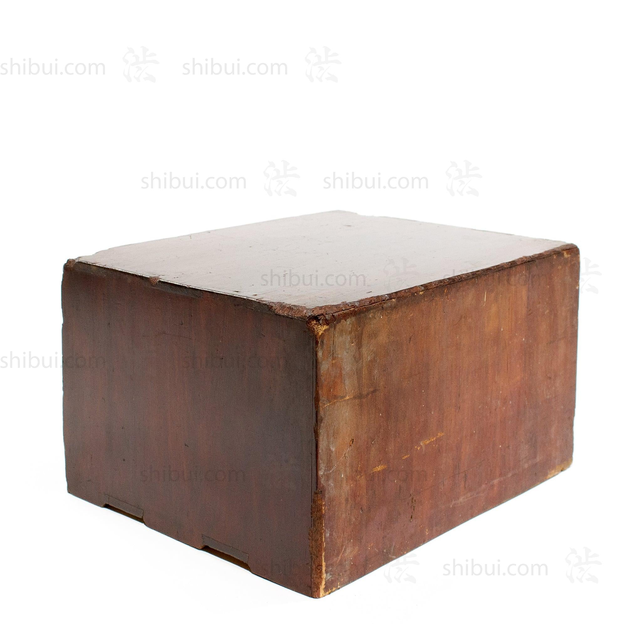 Ko Bako | Small Chest