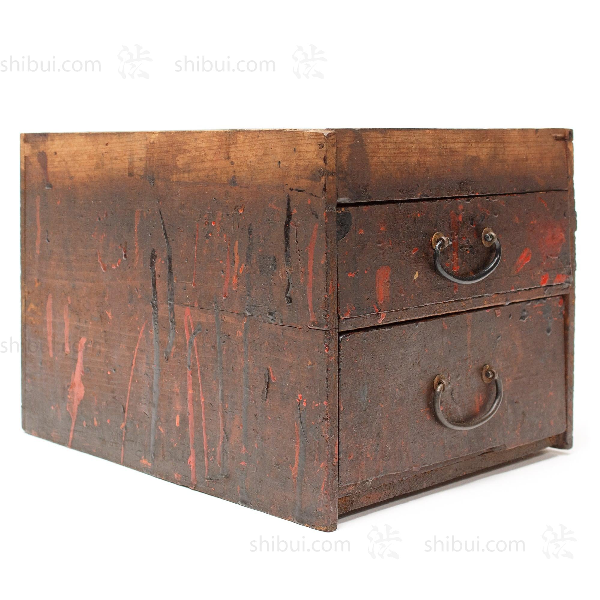 Lacquer Craftsman's Chest