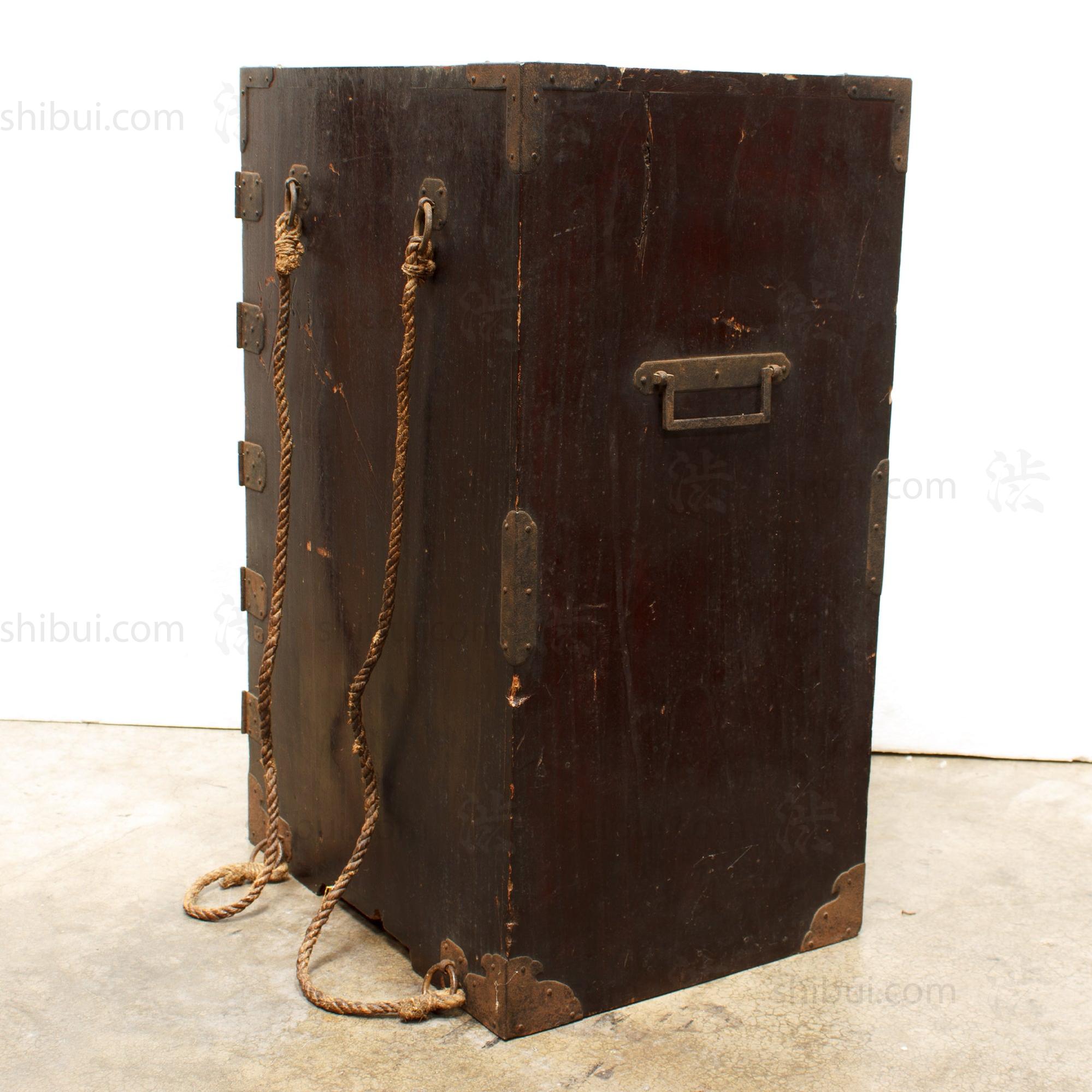 Gyosho Bako | Travelling Merchant's Tansu Chest