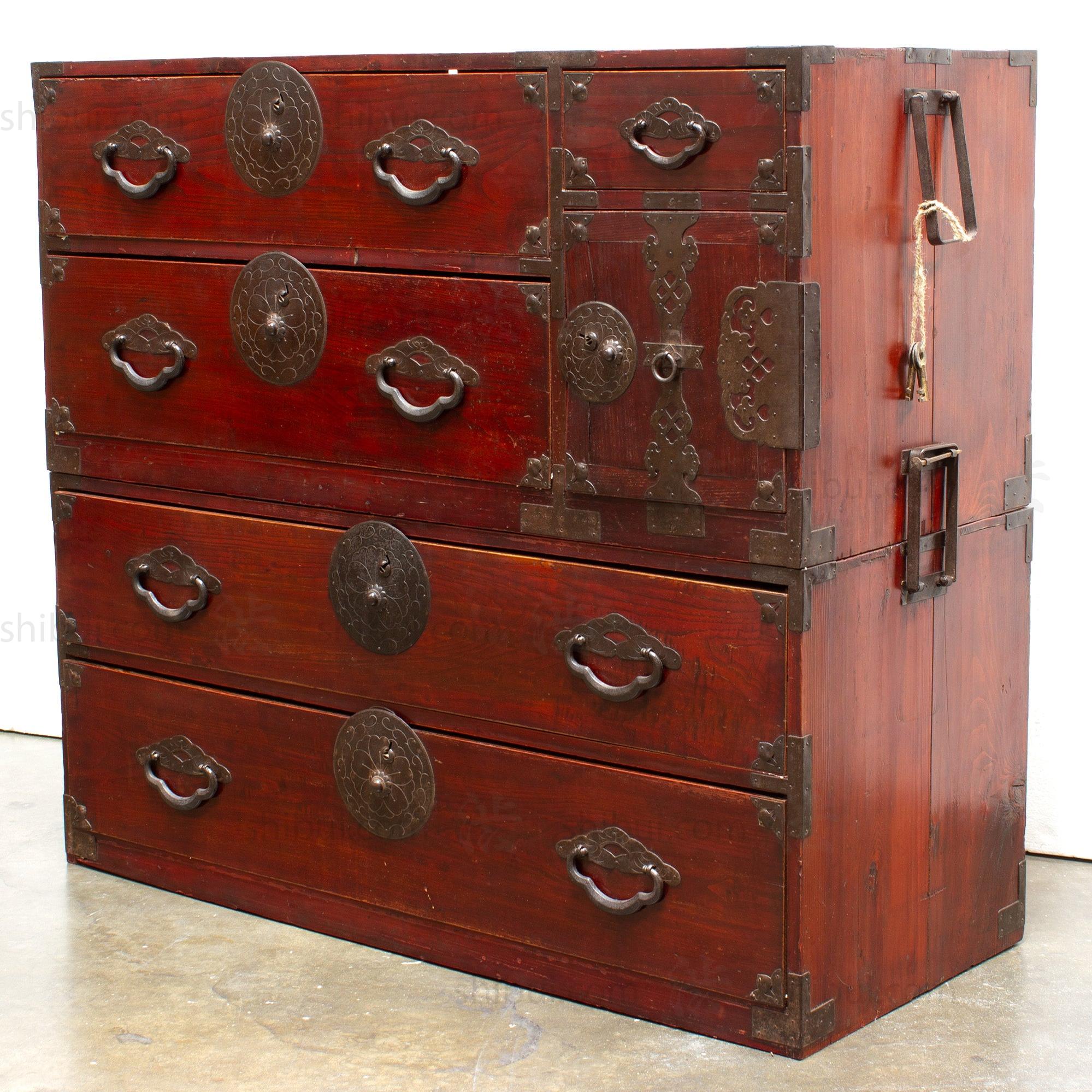 Yamagata Isho Dansu | Antique Tansu Clothing Chest