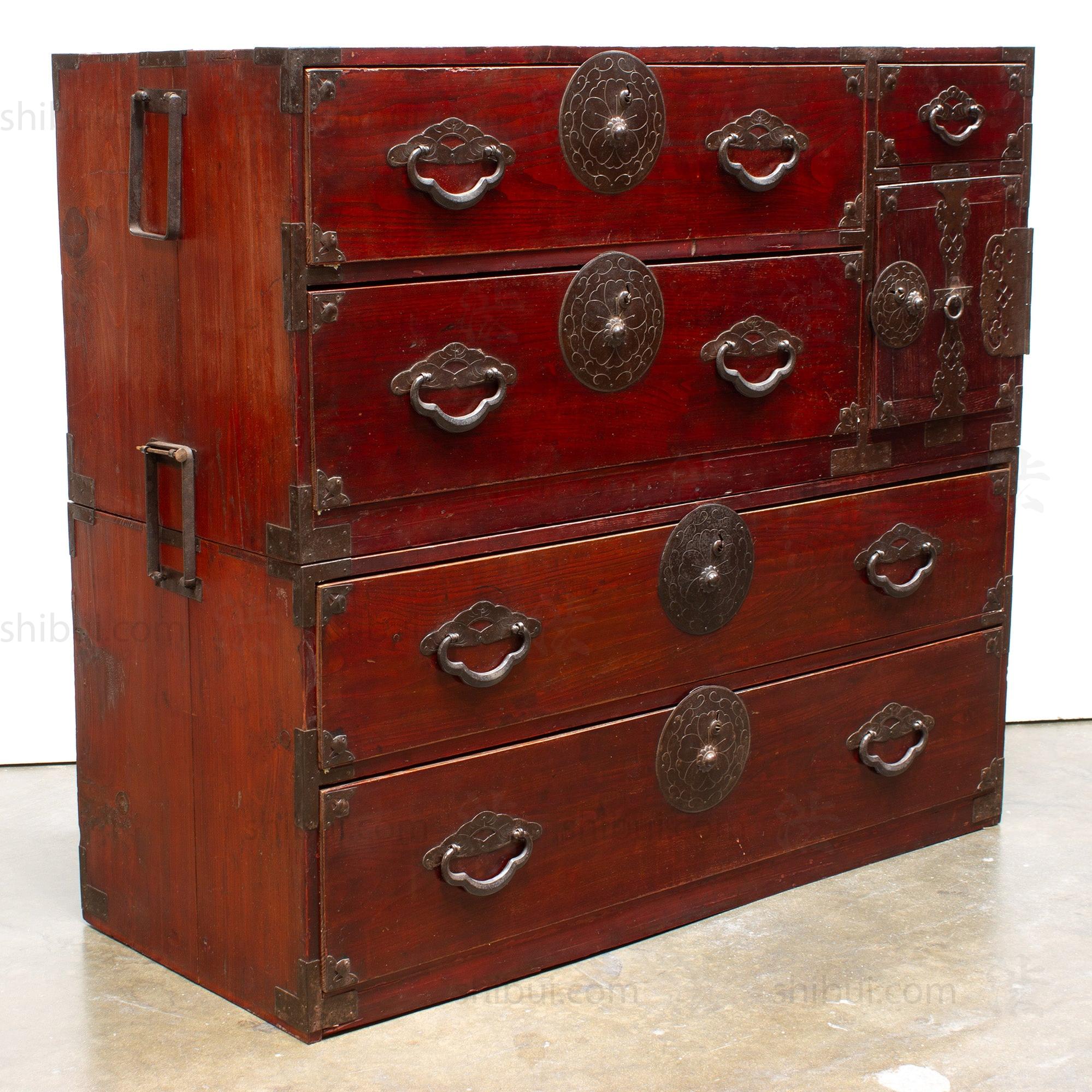 Yamagata Isho Dansu | Antique Tansu Clothing Chest