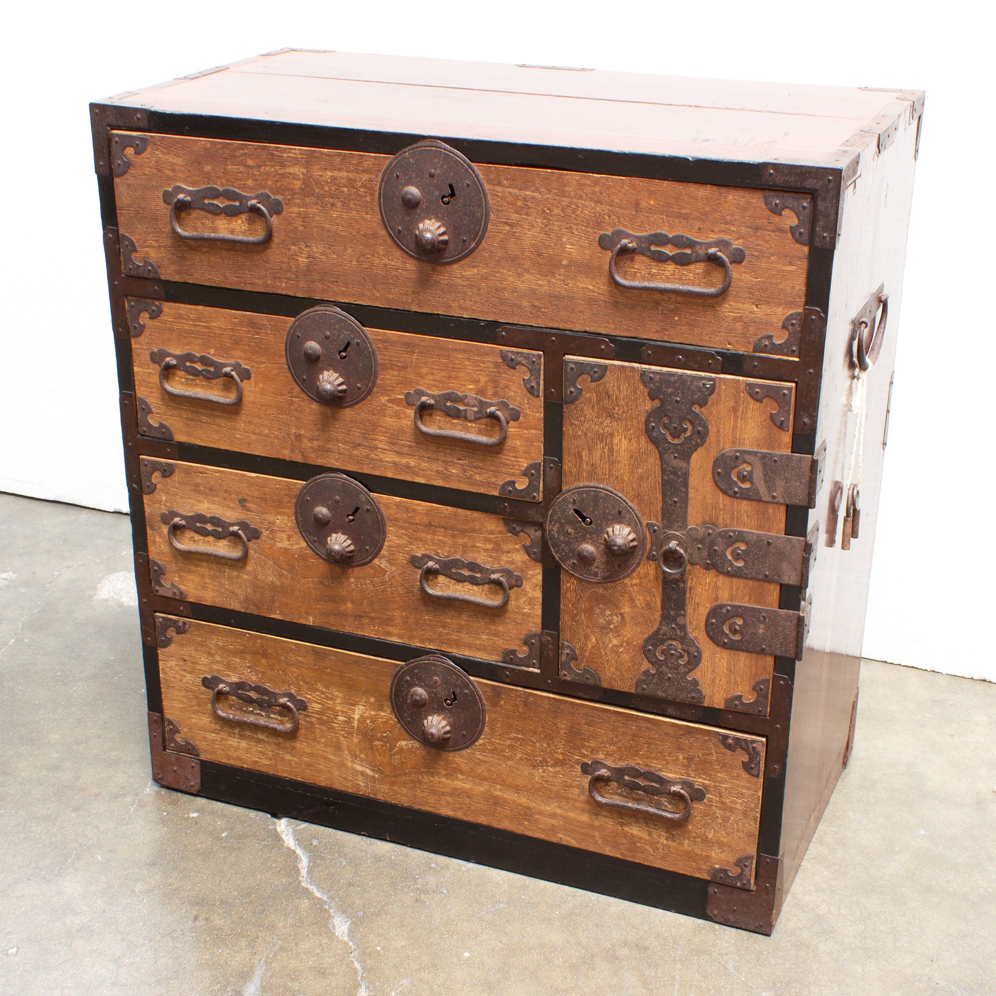 Kiri Ko Dansu | Small Japanese Antique Tansu Personal Chest