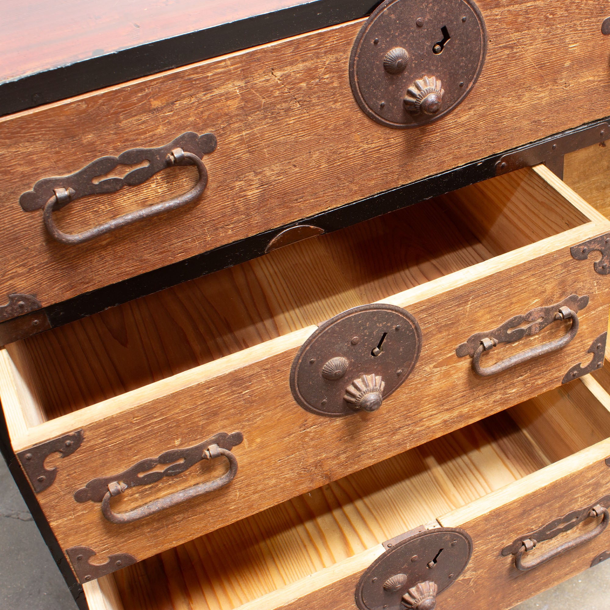 Kiri Ko Dansu | Small Japanese Antique Tansu Personal Chest