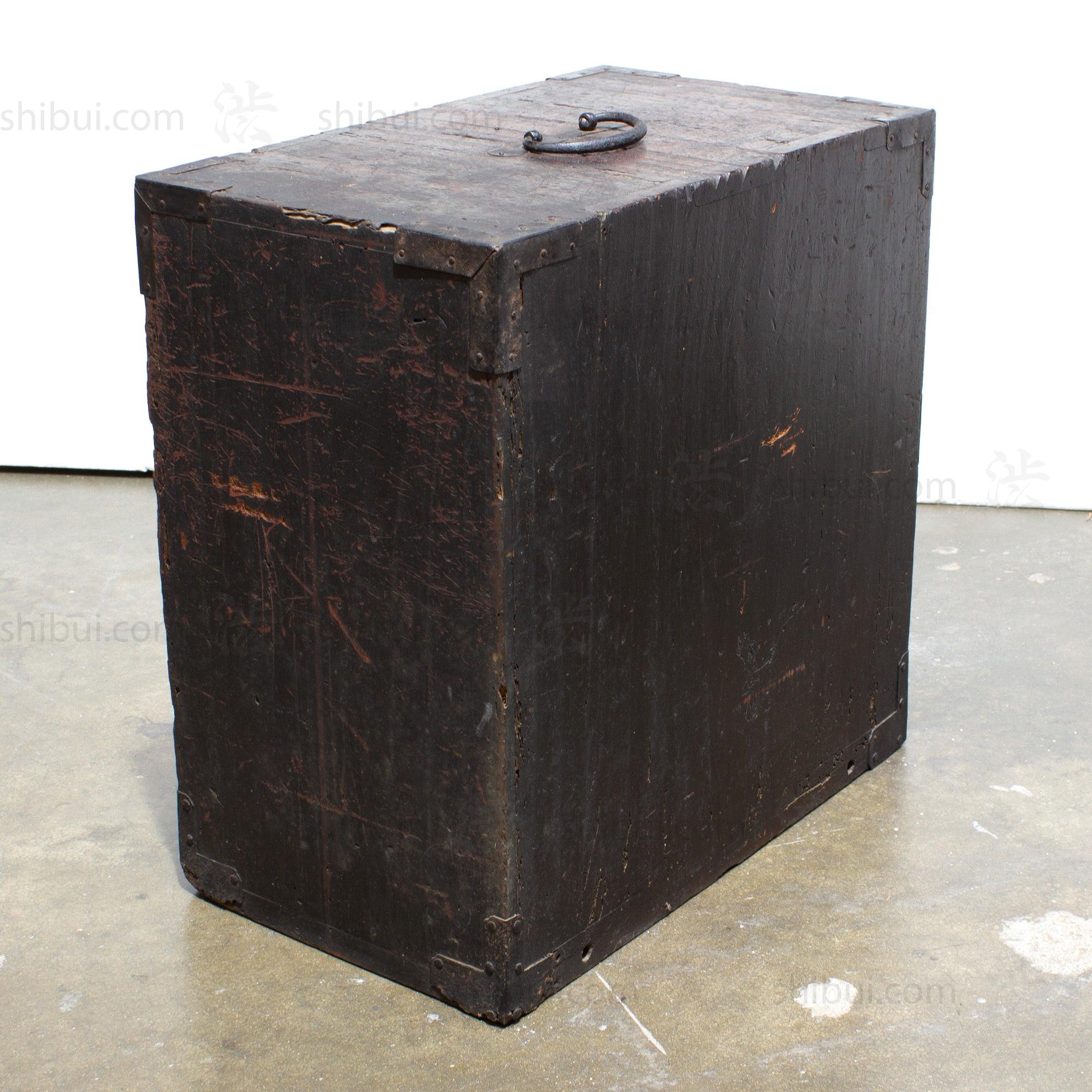 Edo Cho Bako | Merchants Chest