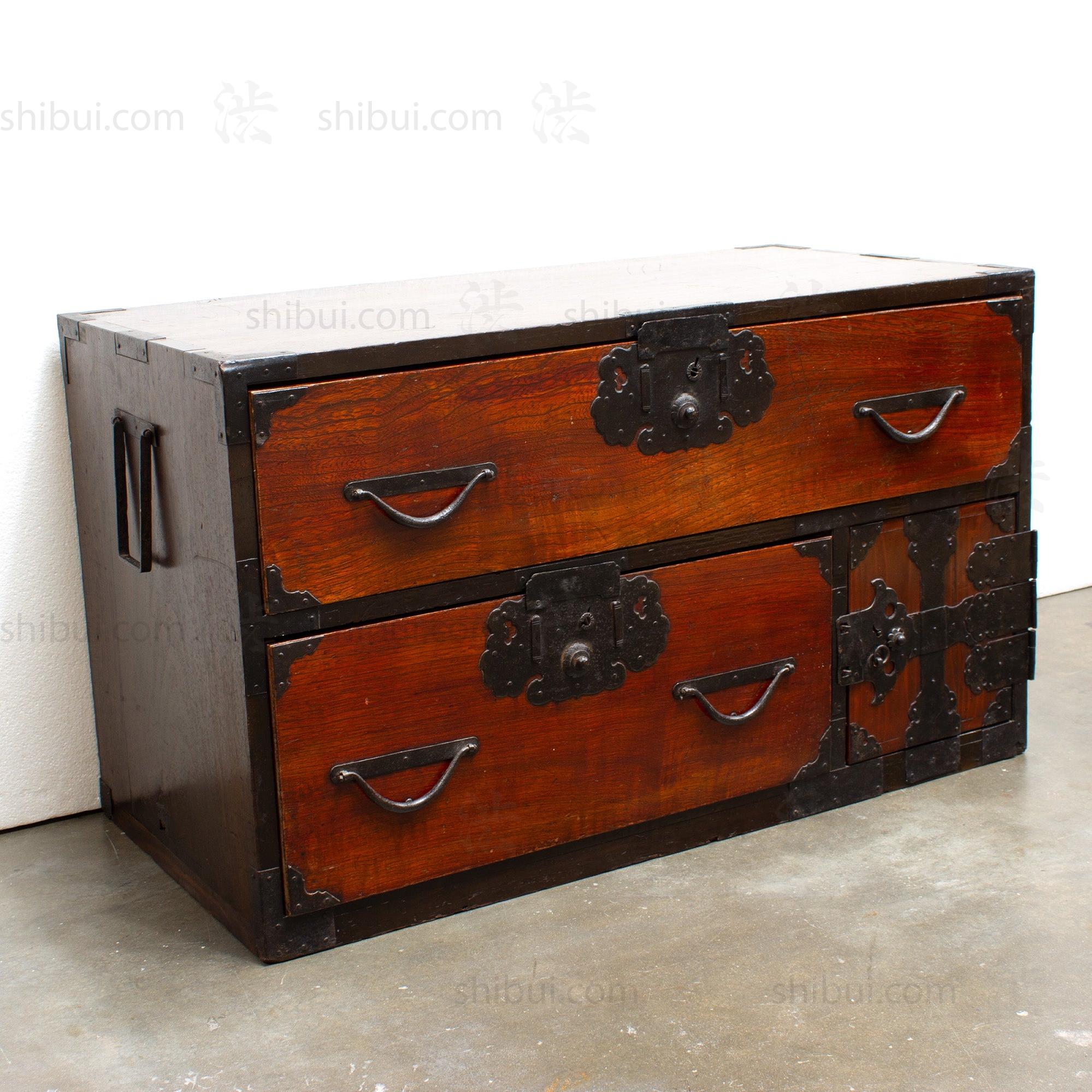 Sado Isho Dansu | Antique Tansu Clothing Chest