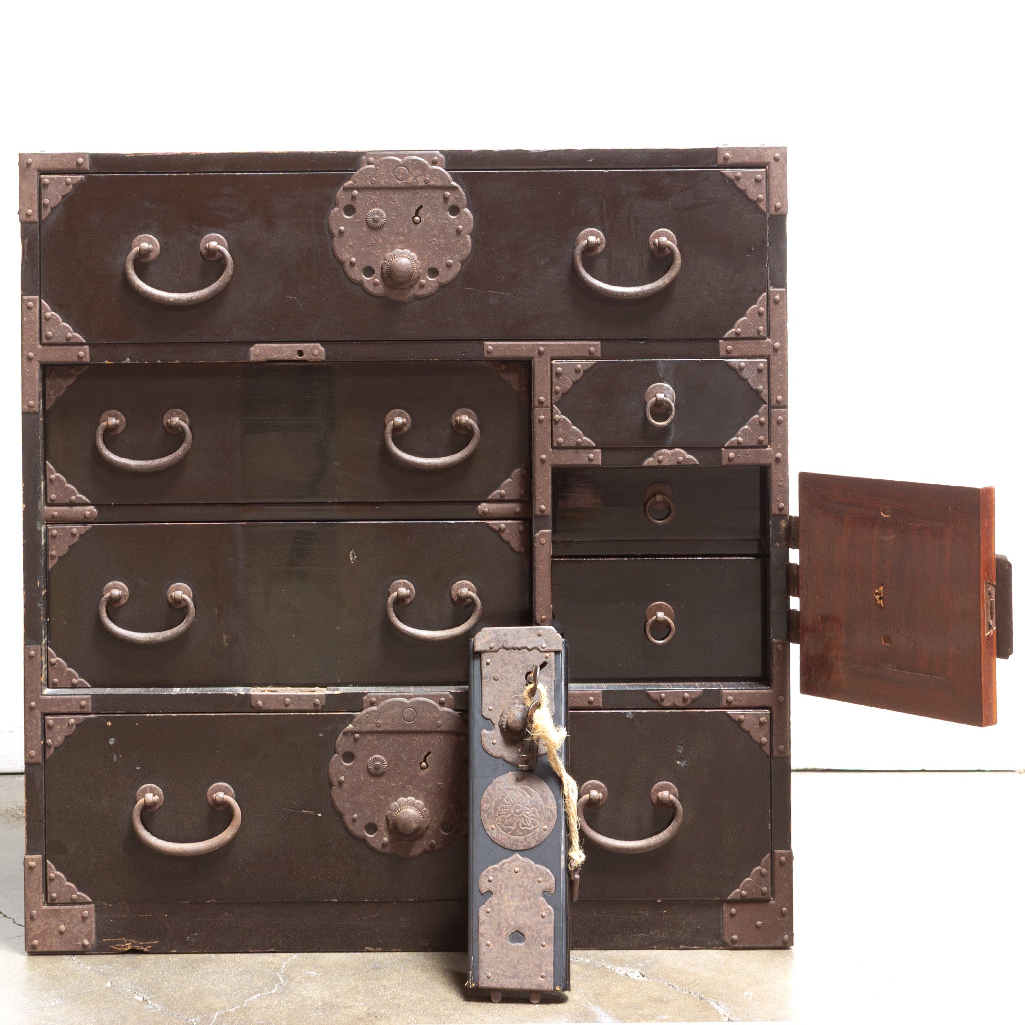 Black Lacquer Sakata Ko Dansu | Antique Tansu Chest