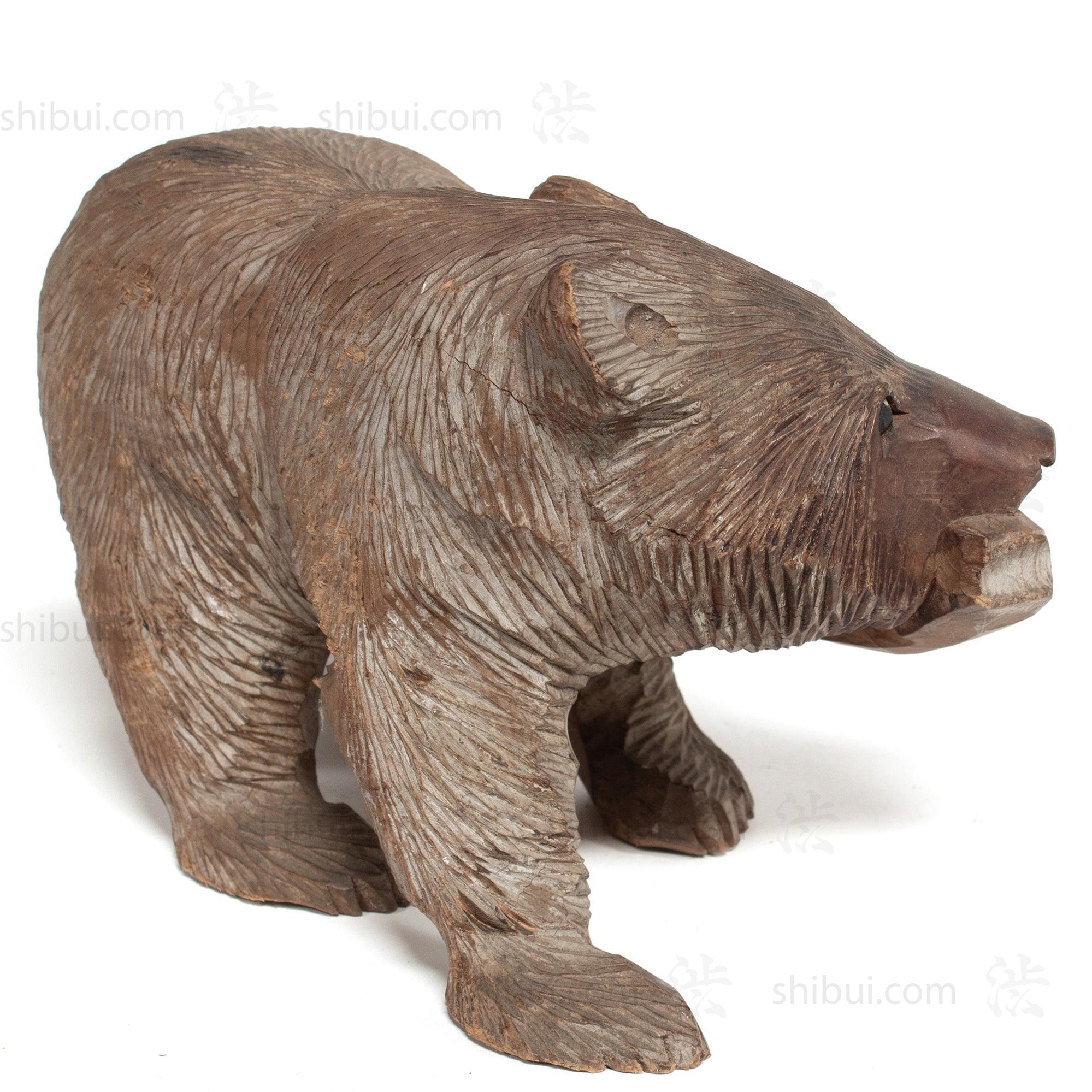 Kibori Kuma | Hand Carved Wood Bear | Japanese Hand Carved Bear with Salmon