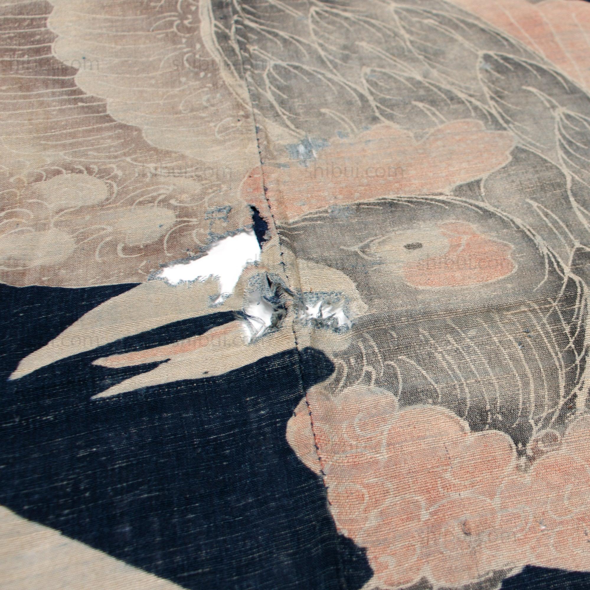 Antique Tsutsugaki Hyoo Phoenix Futonji