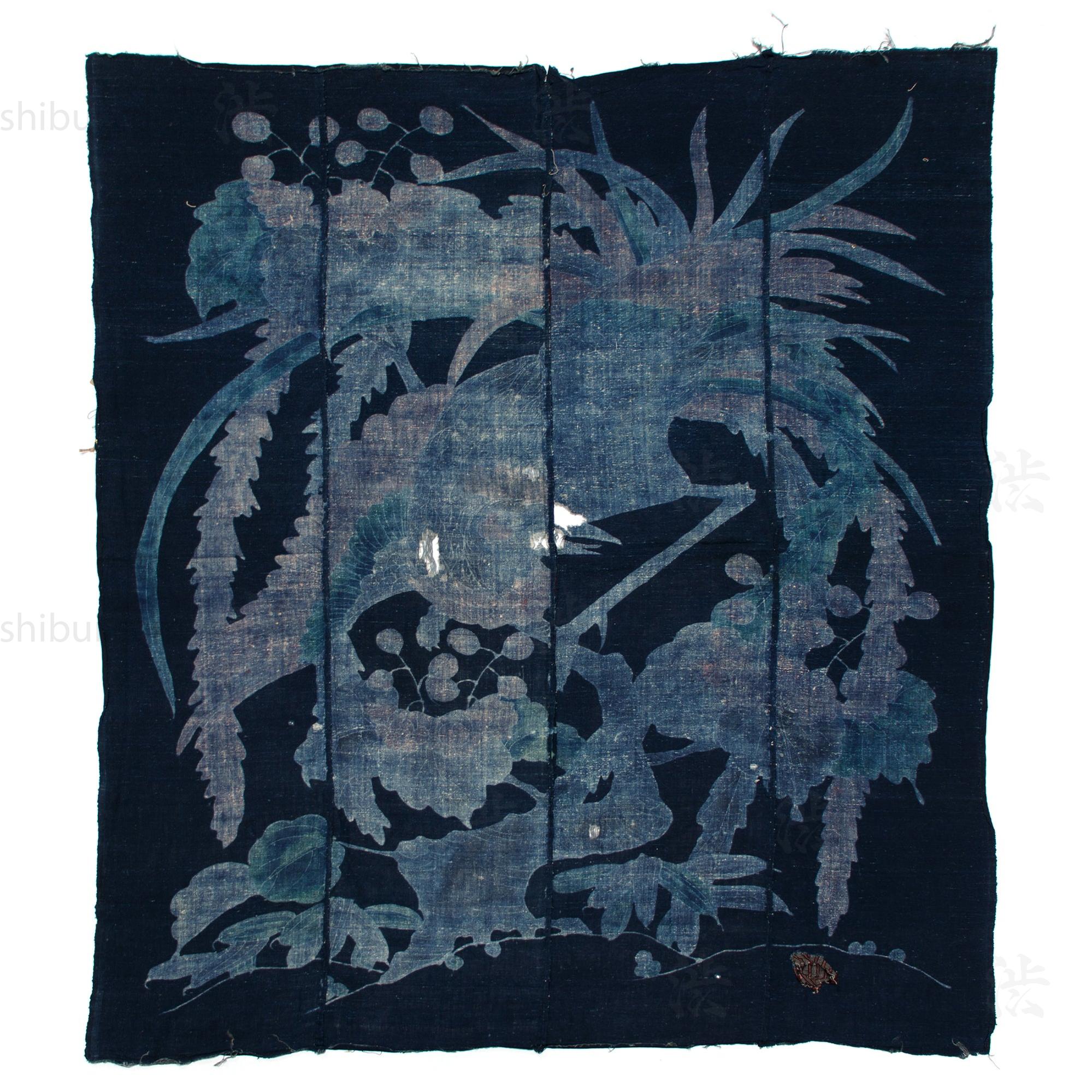 Antique Tsutsugaki Hyoo Phoenix Futonji