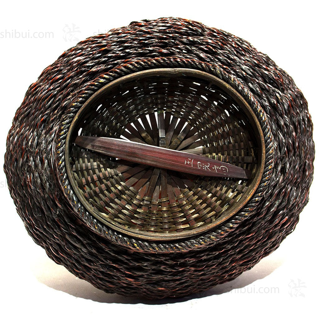 underside of moon basket with bamboo