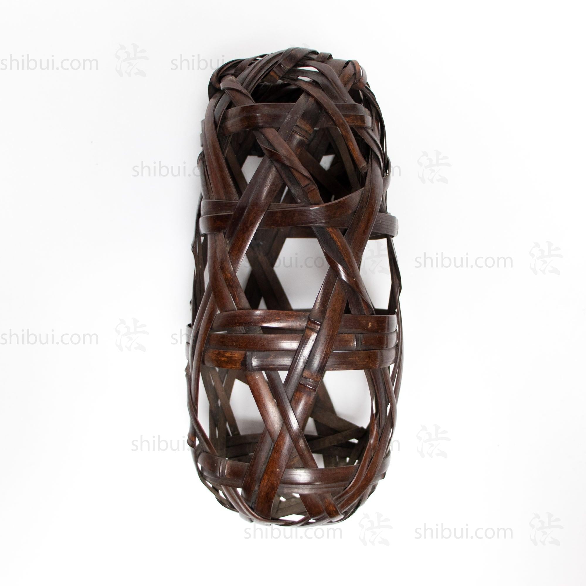 Signed Wall Basket by Chikuunsai II called Teki-sui-i