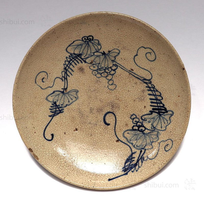 Seto Ishizara Japanse Stoneware Plate with Grapes