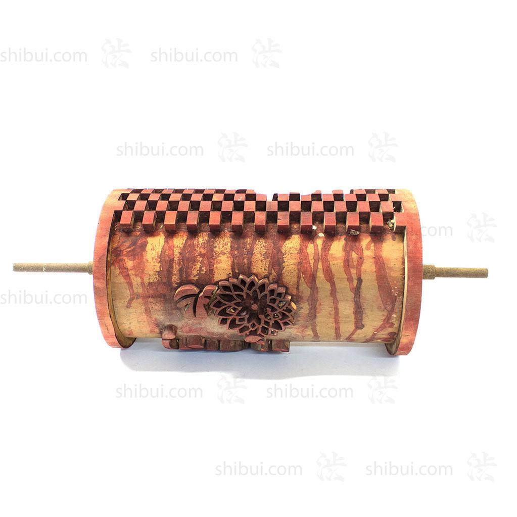 Print Roller with Checkers and Flowers