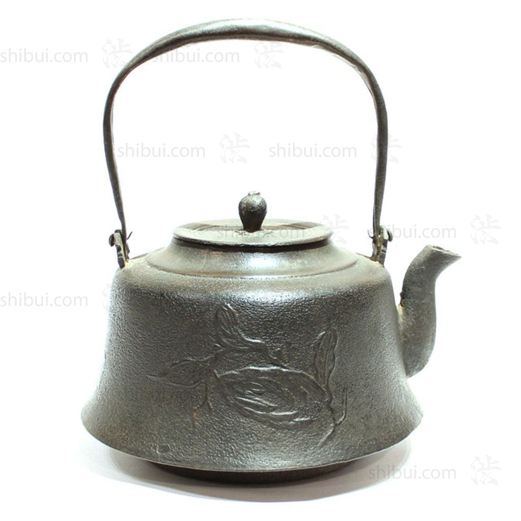 Large Tetsubin with Leaf and Fruit Motif