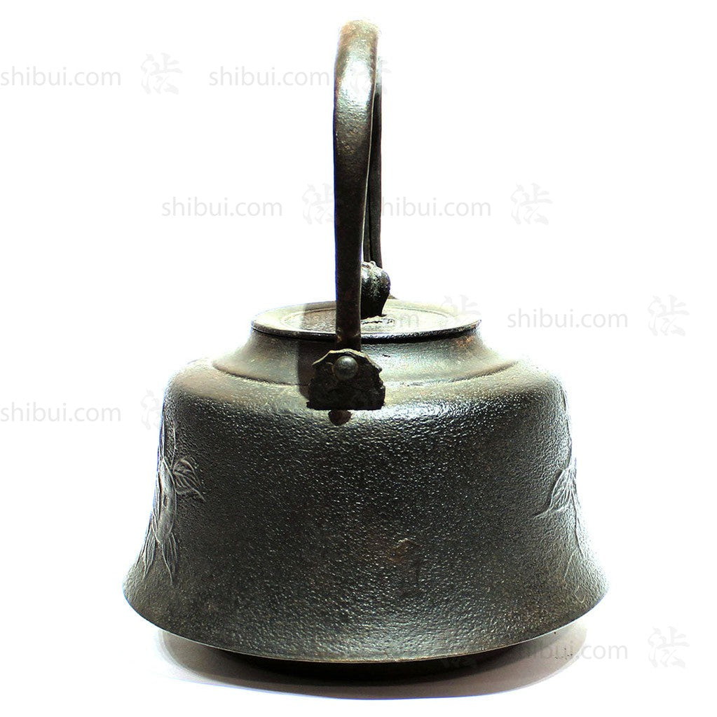 Large Tetsubin with Leaf and Fruit Motif