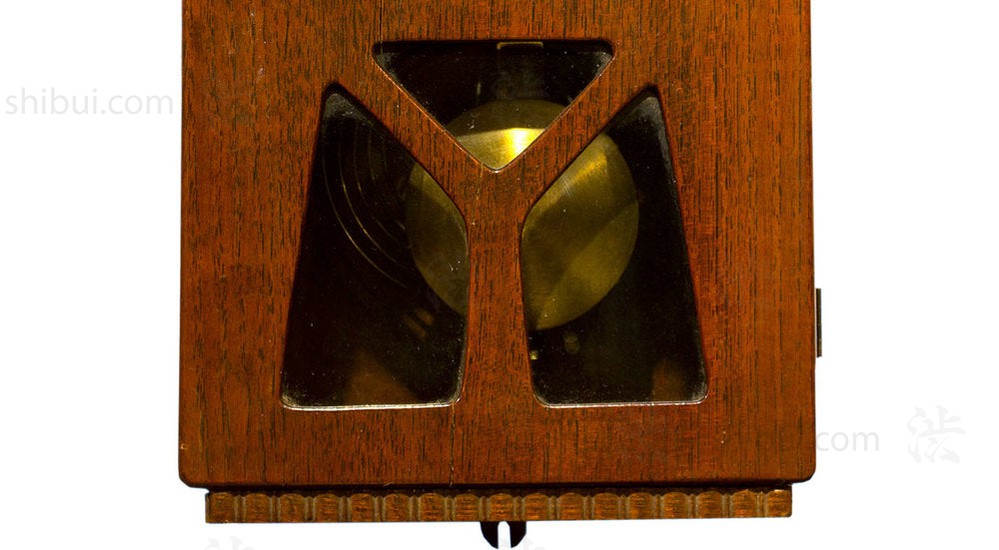 pendulum storage area in rectangular wooden case