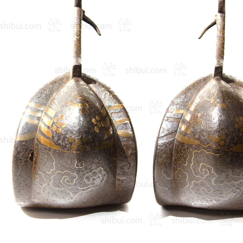 Japanese Antiques Abumi Pair of Stirrups with a Crab Motif