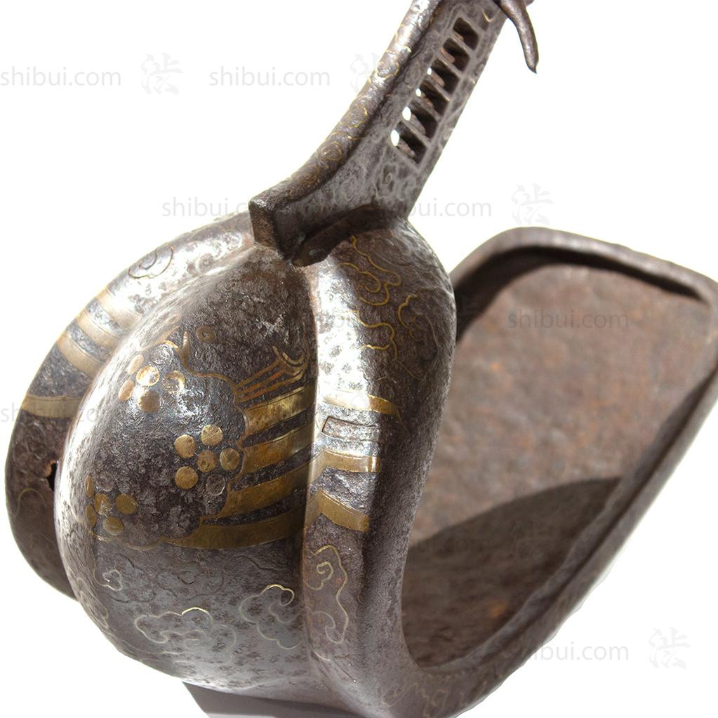 Japanese Antiques Abumi Pair of Stirrups with a Crab Motif