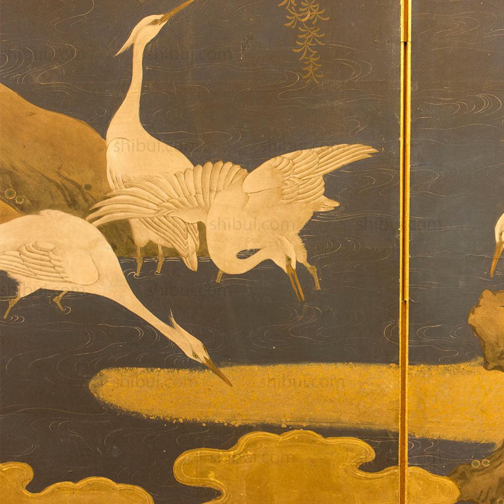 closeup of screen with heron