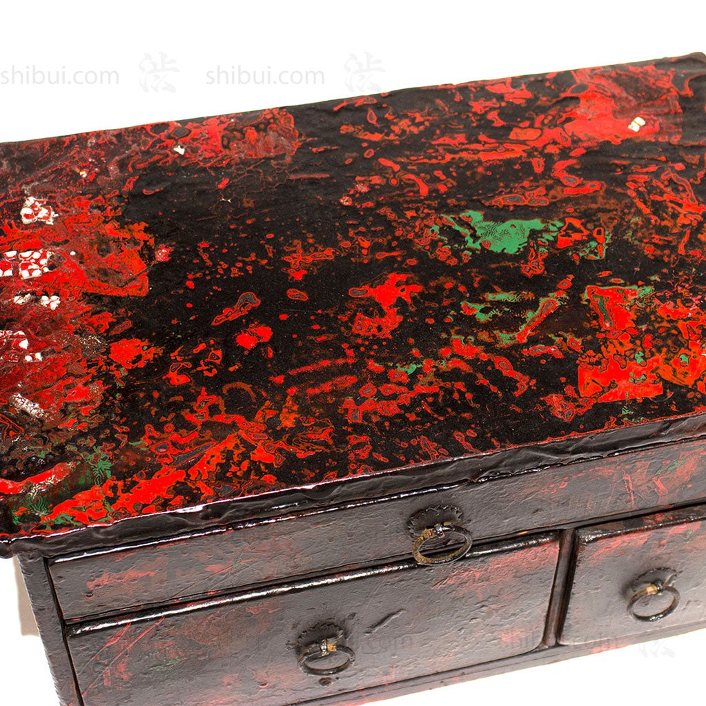 Lacquer Maker's Equipment