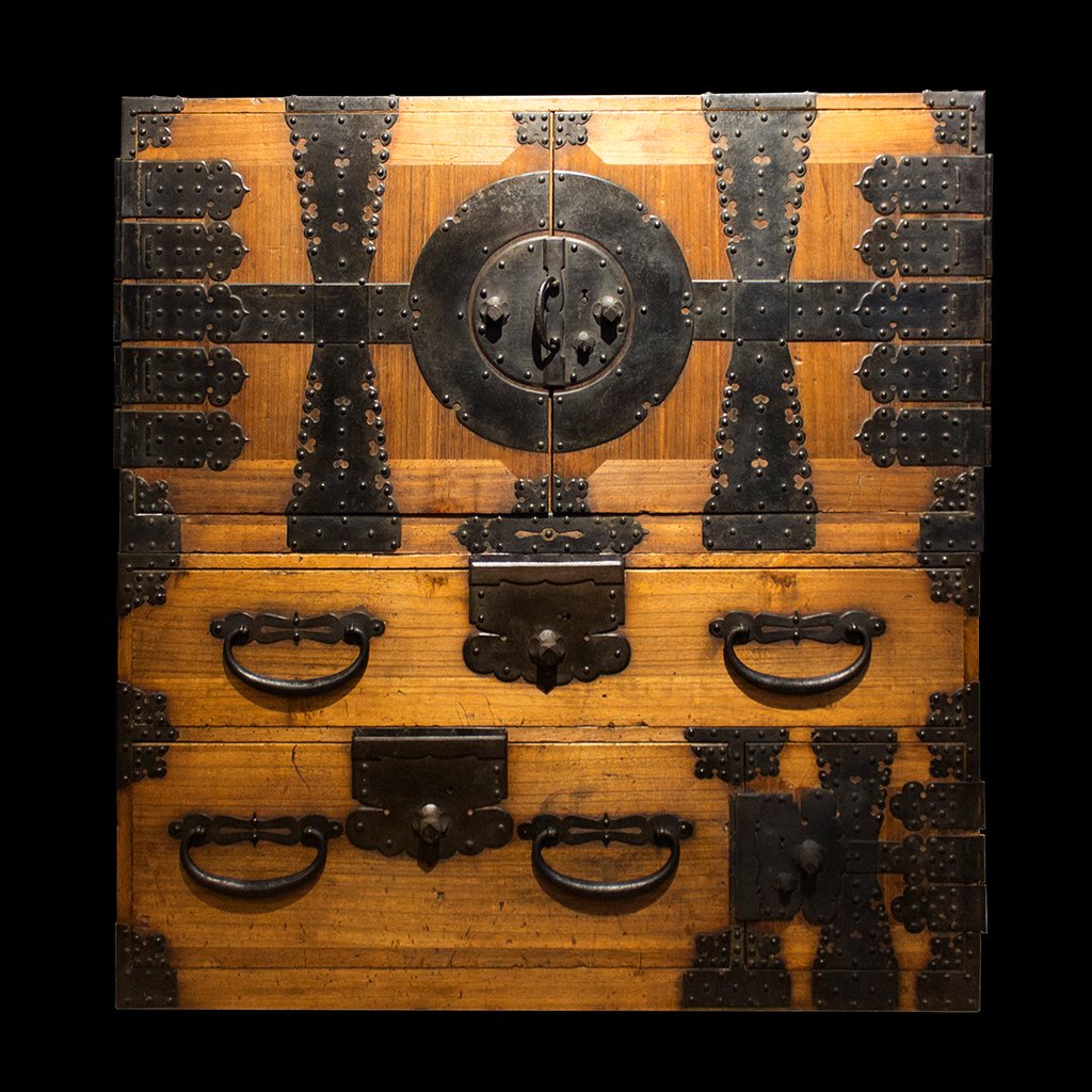 JAPANESE ANTIQUE CLOTHING CHEST – Shibui Japanese Antiques & Furniture