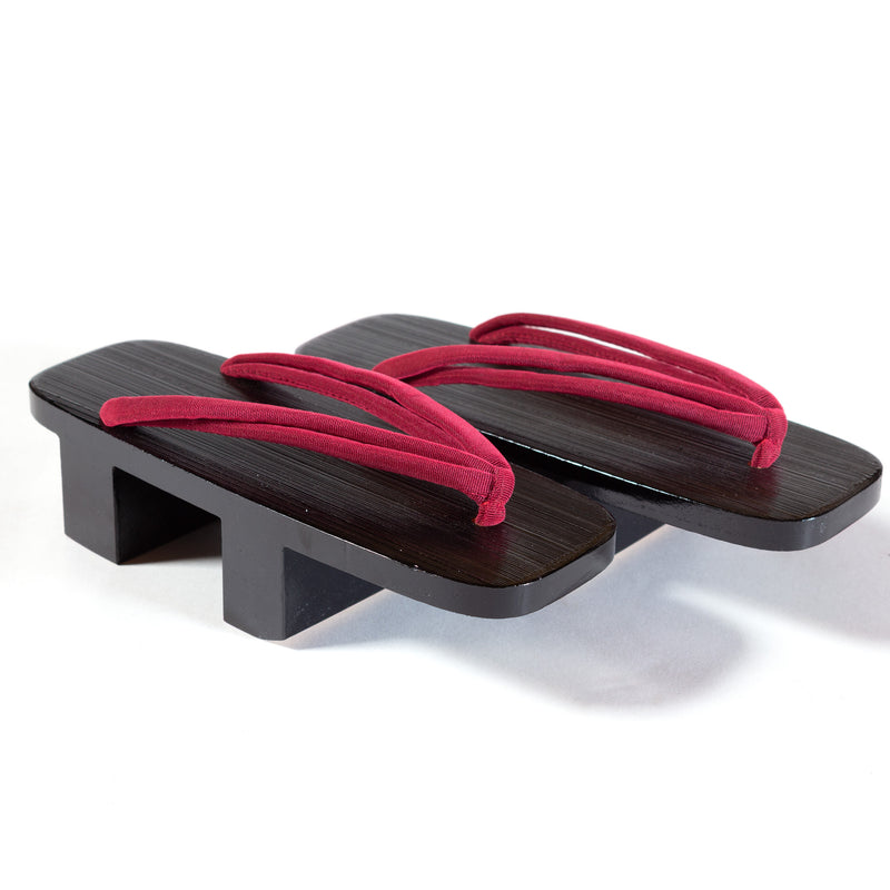 Womans Lacquered Geta
